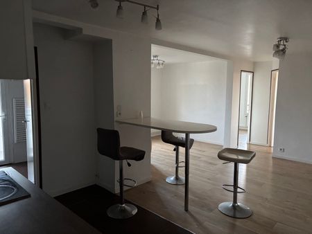 Location Appartement 3 pièces 55m² MARSEILLE 15ème - Photo 4