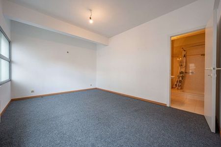 Ruim 2 slaapkamer appartement TE HUUR in hartje Waregem! - Foto 2