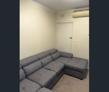 Low-Maintenance Living in Prime Clearview Location - Photo 3