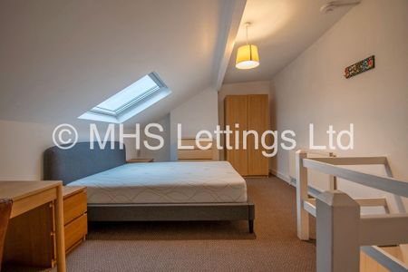 2 Bedroom Mid Terraced House for rent in Stanmore Hill - Photo 2