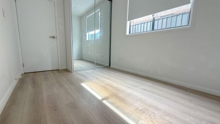 RENOVATED GRANNY FLAT - Photo 2