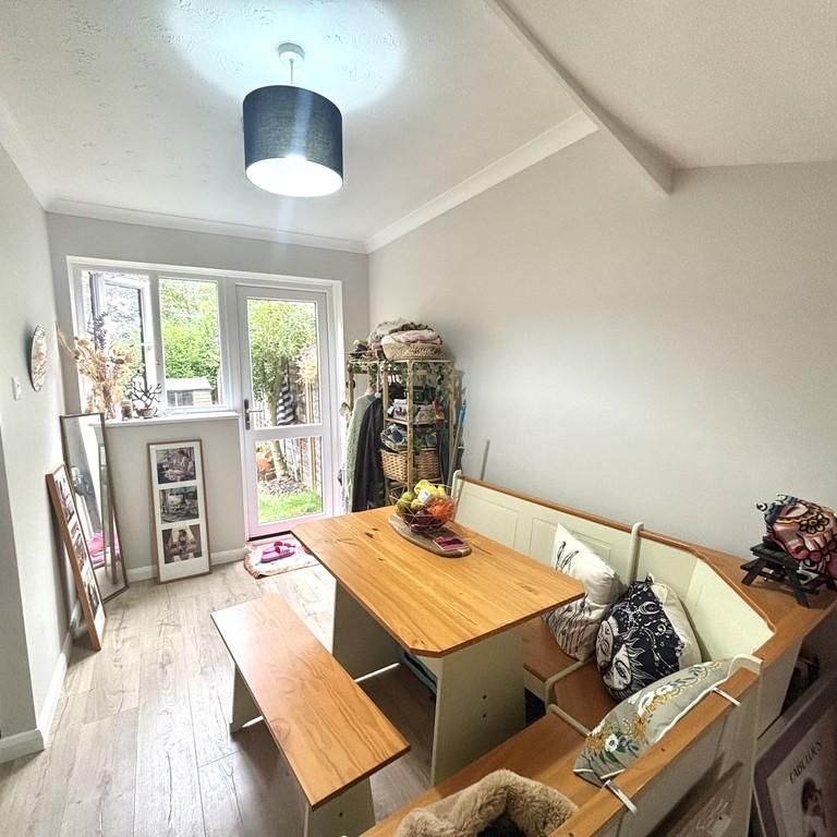 2 bedroom terraced house to rent - Photo 1