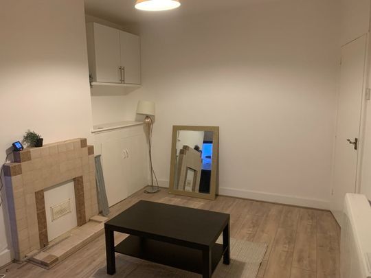 Room in a Shared House, Audley Street, RG30 - Photo 1