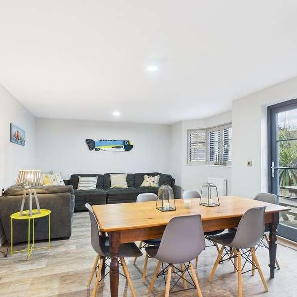 Thorpeness, IP16 - Photo 1