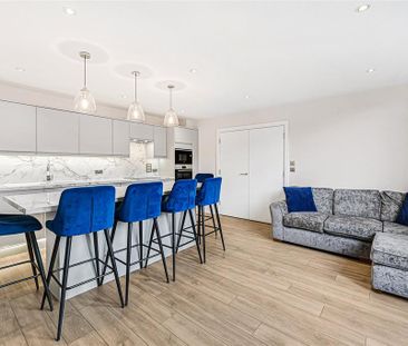 3 bedroom apartment to rent - Photo 1