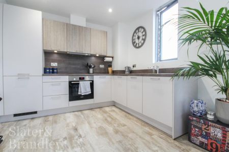 1 bedroom apartment to rent - Photo 4