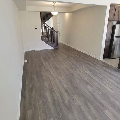 For Lease - 3305 Thunderbird Promenade, Pickering, Ontario - Photo 1