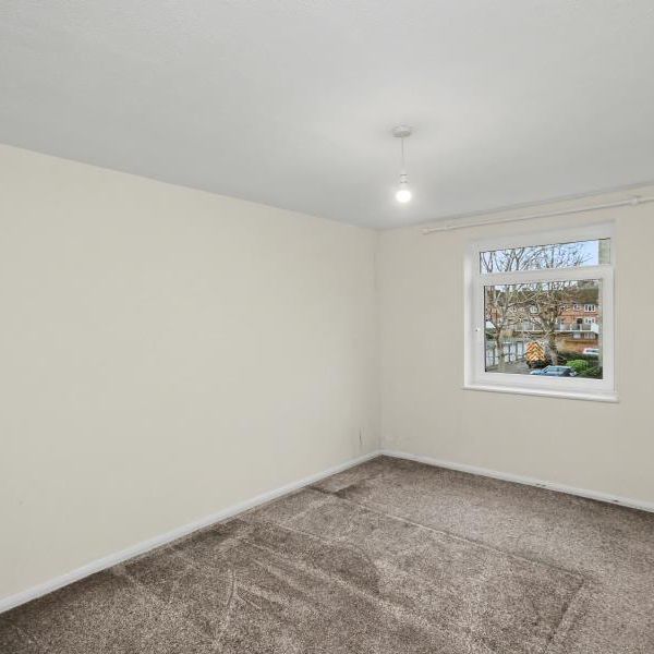 Maple Road, Surbiton - 2 bedrooms Property for lettings - Seymours - Photo 1