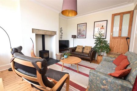 64, Woodside Place, Leeds, West Yorkshire, LS4 2QU - Photo 2