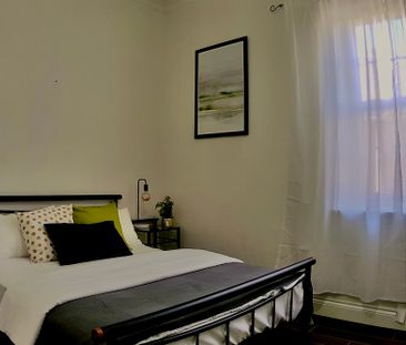 4-bedroom shared house, Green St - Photo 3