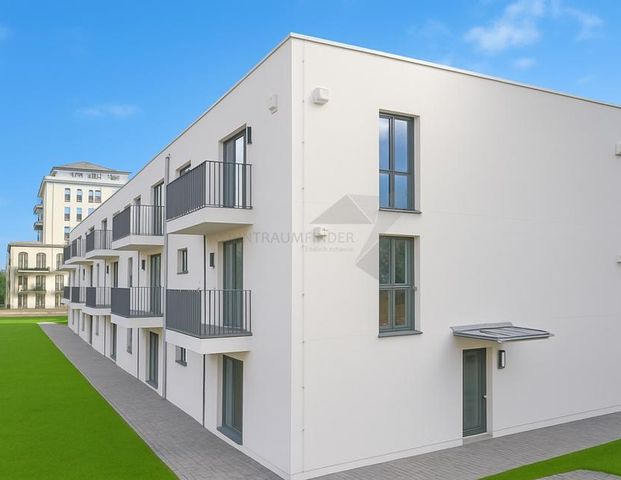 ++ Klein-fein-mein++ Energieeffiziente 1-Raum-Wohnung mit Einbauküche und Terrasse in Rabenstein - Photo 1