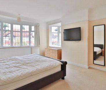 5 bedroom semi-detached house to rent - Photo 3