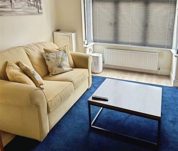 Liverpool Road, Watford - Photo 2