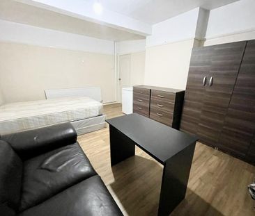 5 bedroom house share to rent - Photo 2