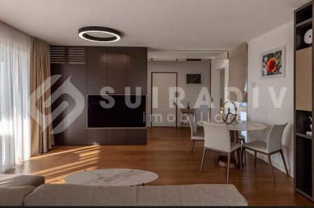 Apartament elegant cu priveliște unică asupra orașului S20216 - Fotografie 4