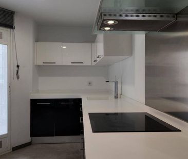 Luxury penthouse for rent in Valencia, Spain - Photo 3