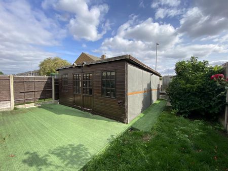 2 bedroom terraced house to rent - Photo 3