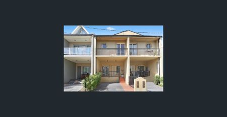 Spacious 3-Bed Home in Marrickville Area - Photo 4