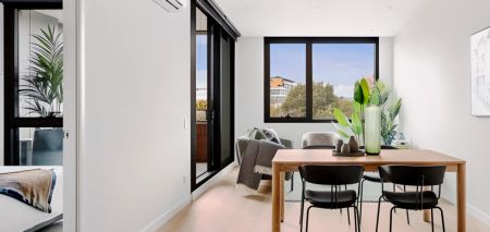 1 Bed 1 Bath with Study - Furnished - Photo 3