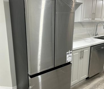 For Lease - 299 Fleetwood Drive, Oshawa, Ontario - Photo 3