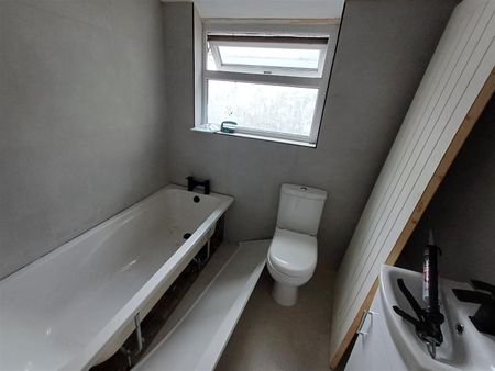 1 Bed Flat To Let On Carlisle Street - Photo 3