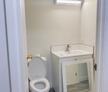 Mission 2 Bedroom Condo With Underground Parking And In Suite Laundry - Photo 5