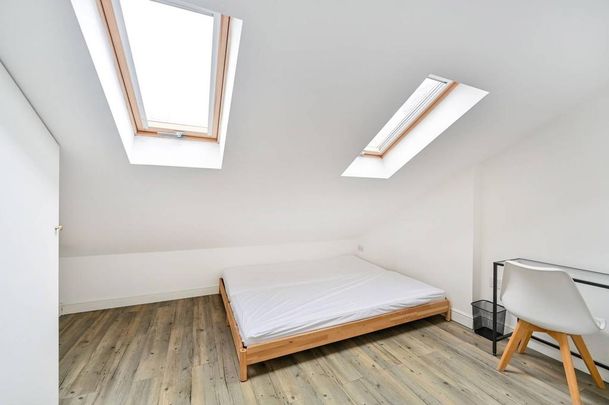 Studio to rent - Photo 1