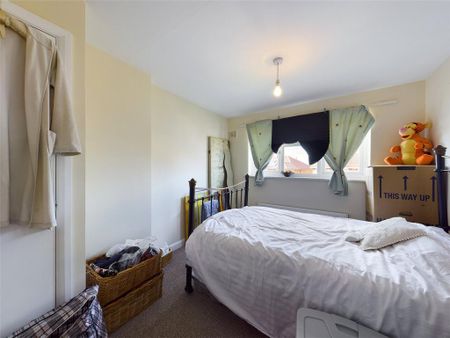 3 bedroom semi-detached house to rent - Photo 3