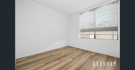 Wonderfully Renovated - Photo 5