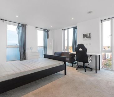 1 Bed Flat, Gaumont Place, SW2 - Photo 2