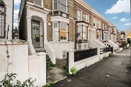 1 bedroom maisonette to rent - Photo 2