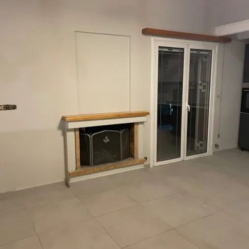 Διαμέρισμα για ενοικίαση Ταραμπούρα (Πάτρα) - Photo 1