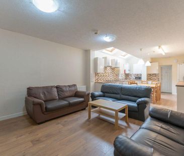 7 bedroom terraced house to rent - Photo 1