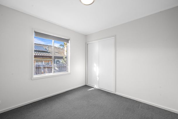 Neat 2 Bedroom Unit - Photo 1