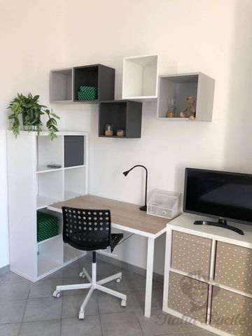 Двухкомнатная квартира расположенная рядом с метро Турро - Photo 2