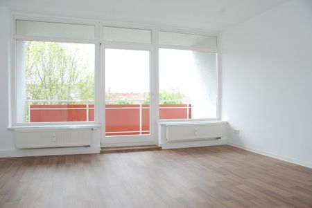 3-Raum-Erdgeschosswohnung mit Balkon - Foto 3