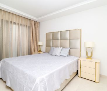 Townhouse · Estepona - Photo 4