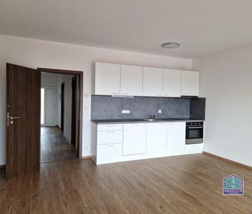 Pronájem bytu 2+kk 61 m2 - Fotografie 2