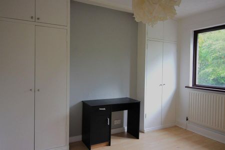 312 Saintfield Road, Belfast BT8 6PE - Photo 3
