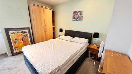 2 bedroom apartment to rent Masshouse Plaza, Birmingham, B5 - Photo 2