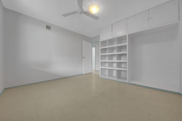 Move-In-Ready Gem in New Auckland - Photo 1