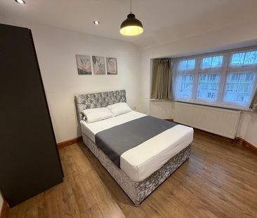 Room in a Shared House, Monks Park, HA9 - Photo 3