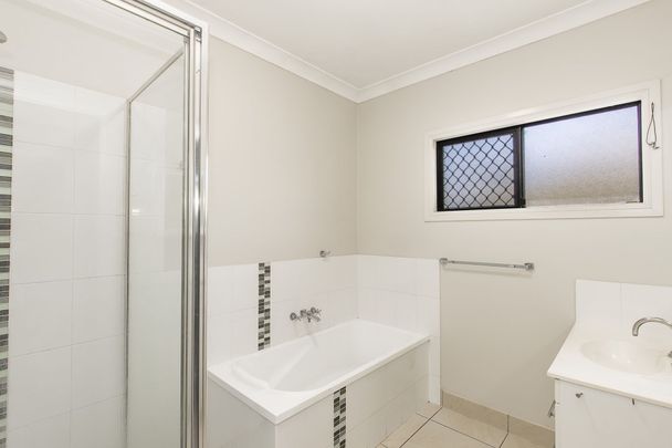 15 Eungella Court, Bushland Beach - Photo 1