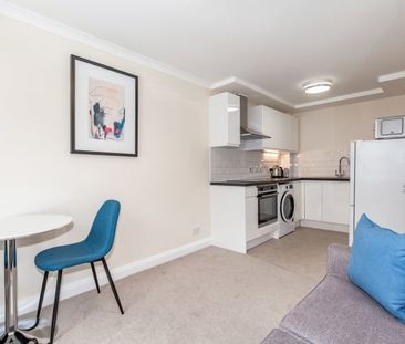 St Thomas St, Oxford - Photo 2