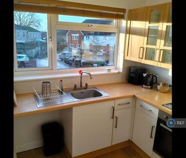 2 bedroom flat to rent - Photo 6