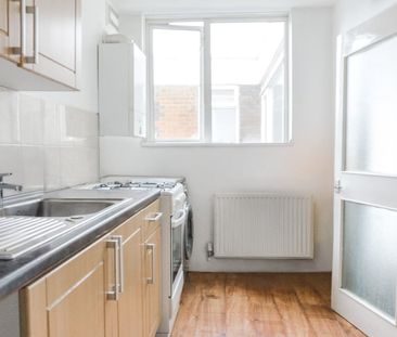 Room in a Shared Flat, Amazing Double Room In Stockwell/Nin, SW8 - Photo 6