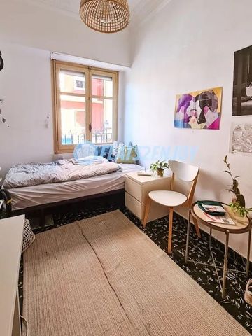 Carrer del Pintor Gisbert, Valencia, Valencian Community 46004 - Photo 2