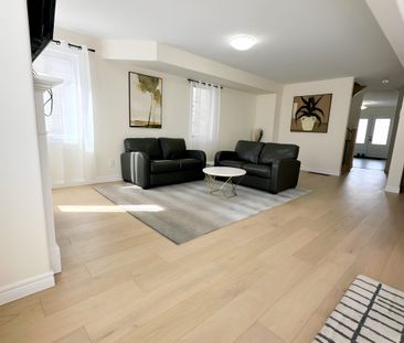 For Lease - 905 Bamford Terrace, Peterborough, Ontario - Photo 2