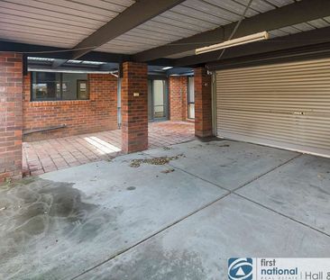 8 Angus Court, 3810, Pakenham Vic - Photo 2