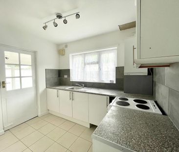 3 bedroom bungalow to rent - Photo 4